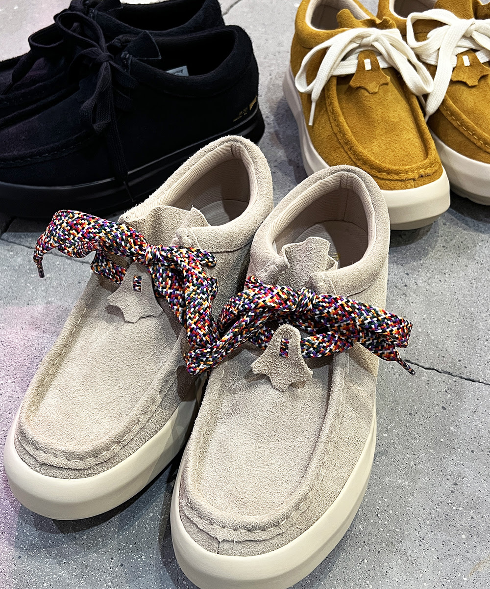 快適な履き心地と程よいグリップ機能を備えた“カービーソール”が特徴的