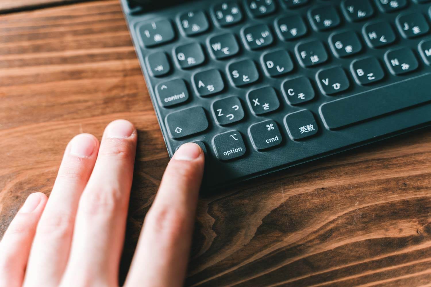 11インチiPad Pro用Smart Keyboard Folioを使って感じた良いところ悪い