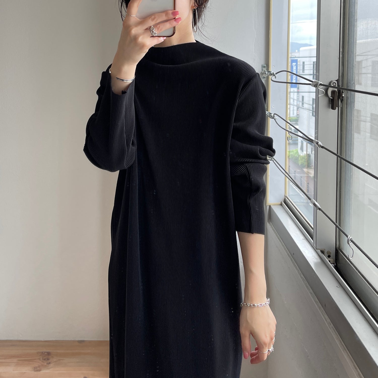 daily daily super stretch pleats one piece / black [FREE or LONG