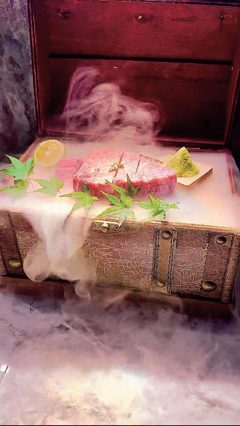 最上級の黒毛和牛だけを使用肉のうま味あふれる重箱ランチ | タウン