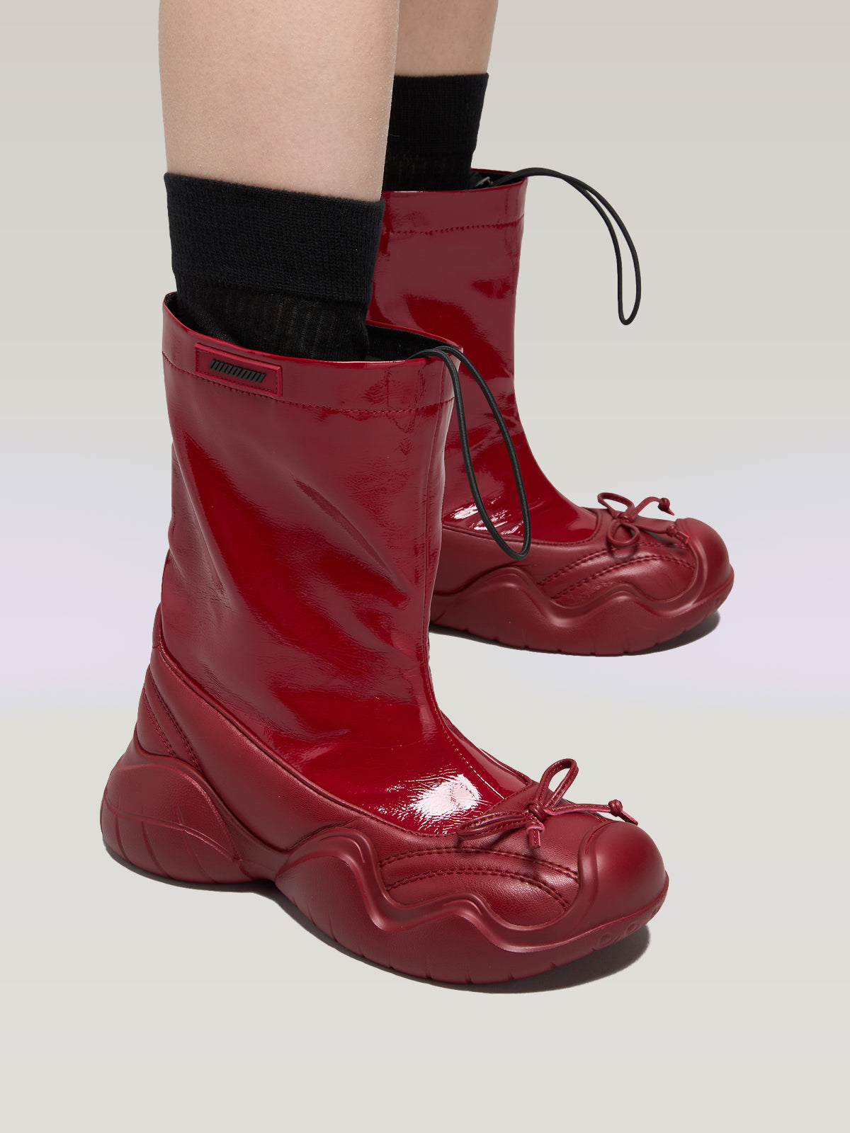 AUDREY RED – WOOMII