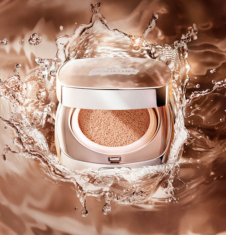 ドゥ・ラ・メールの真髄を受け継ぐ！ブランド初のクッションファンデが