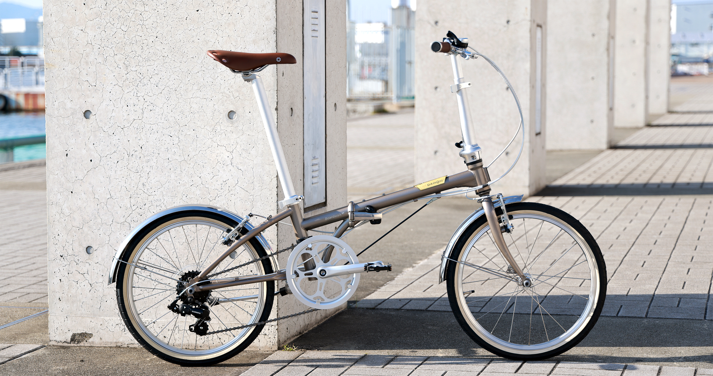 New Color #02】落ち着きのあるカラーリングが特徴の定番クロモリ