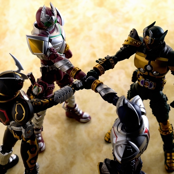 仮面ライダー S.H.Figuarts 全まとめ・平成編2(555・剣・響鬼) - HOBBY