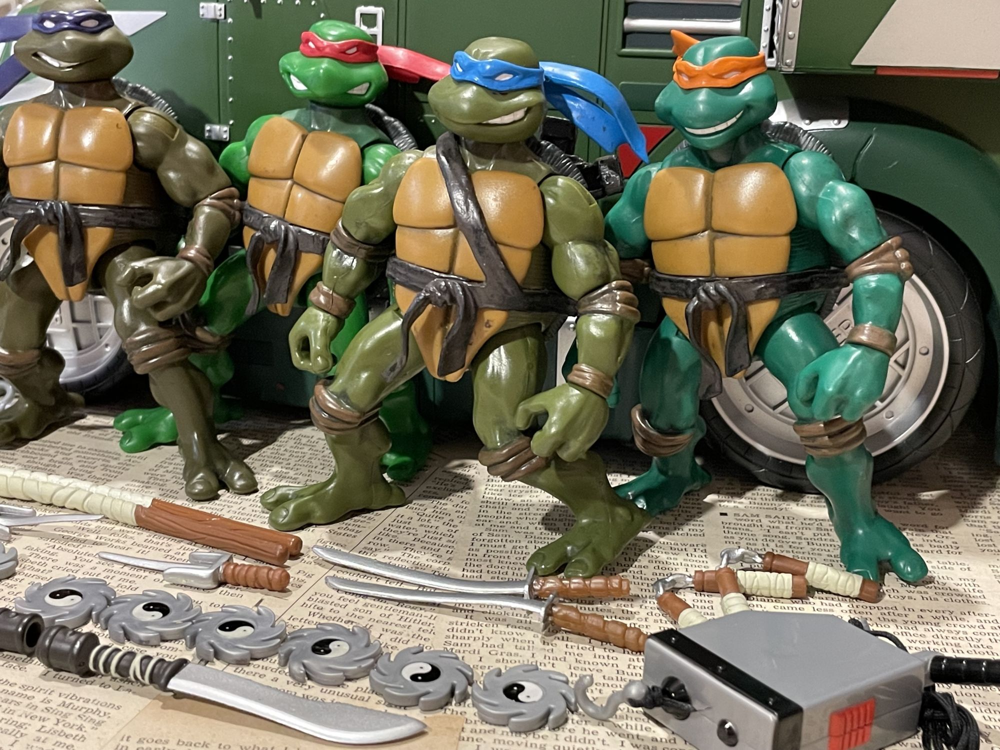 TMNT/Action Figure set(2002/Turtles & Battle Shell/Loose