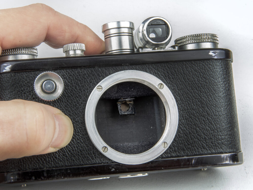 Adapting a Yashinon-DX 45mm f1.7 for a Corfield Periflex - 35mmc