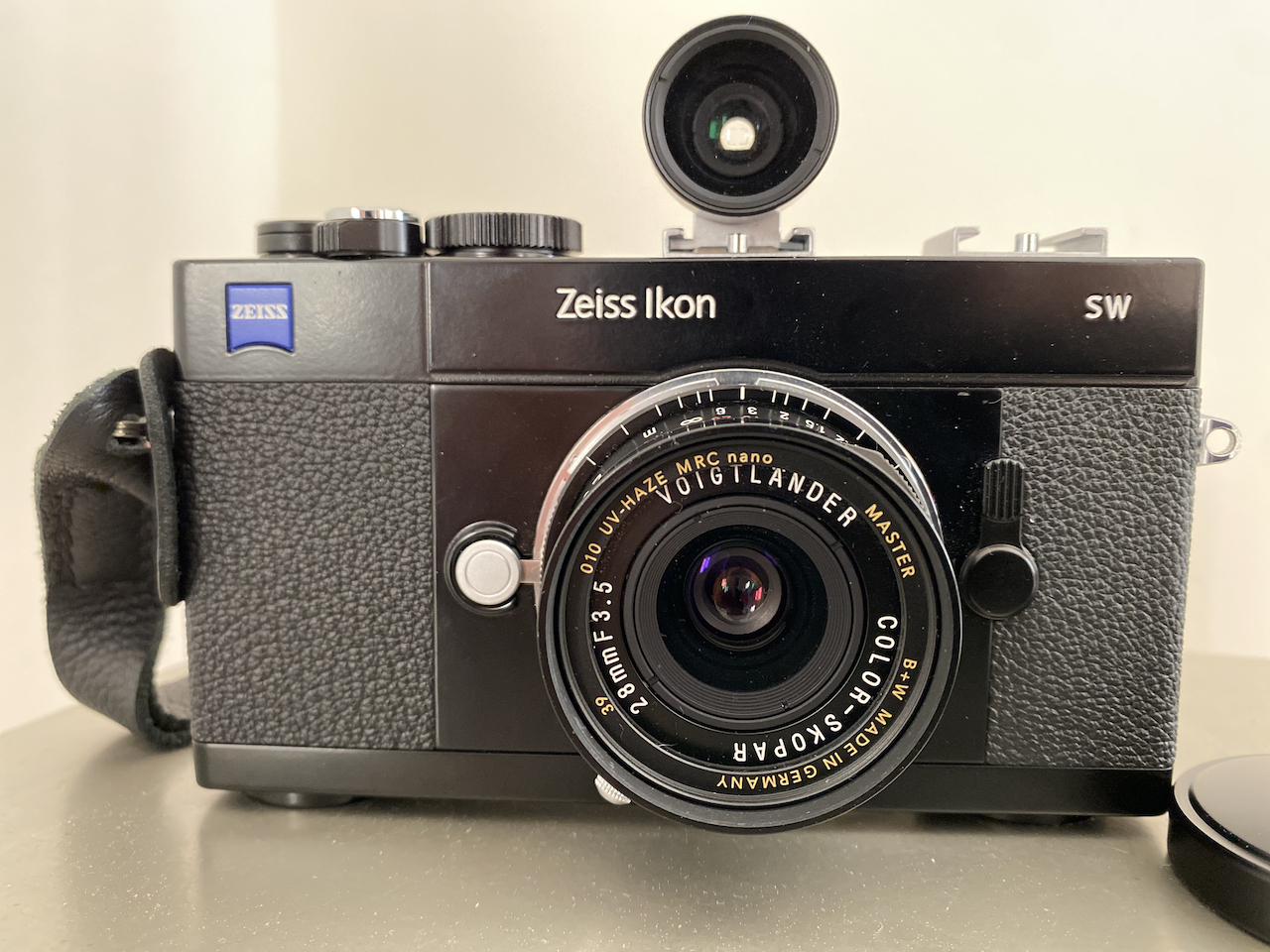 Zeiss Ikon SW - First Impressions of this 