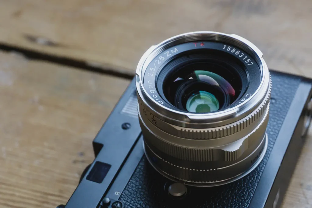 Zeiss 28mm 2.8 ZM Biogon Review - 35mmc