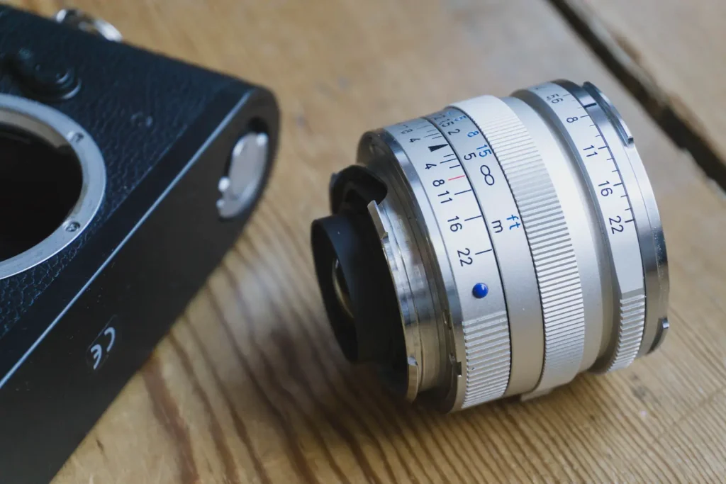 Zeiss 28mm 2.8 ZM Biogon Review - 35mmc
