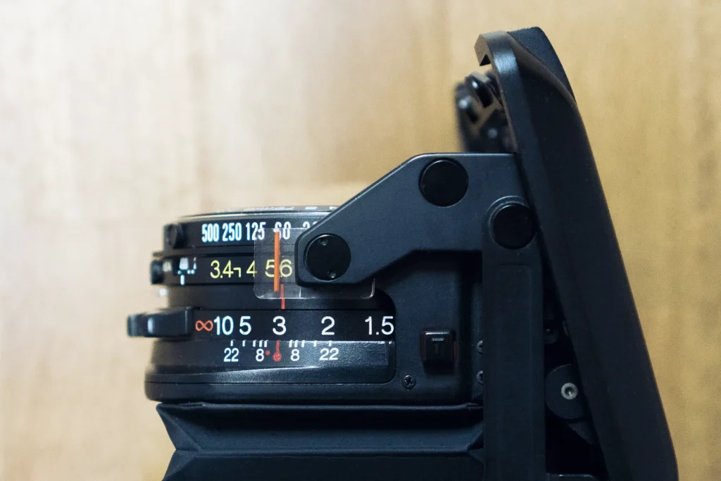 Fujica GS645 Professional - A 6x45 Rangefinder Review - By Rob