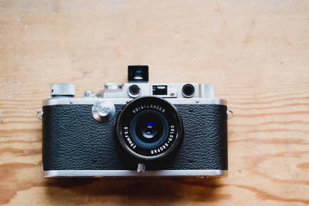 Voigtlander 28/35 mini-finder micro-review - 35mmc