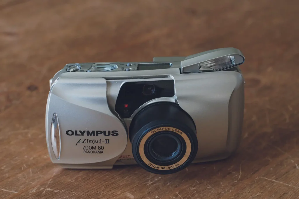 Olympus Mju II Zoom 80 Panorama Review - by Ken Hindle-May - 35mmc