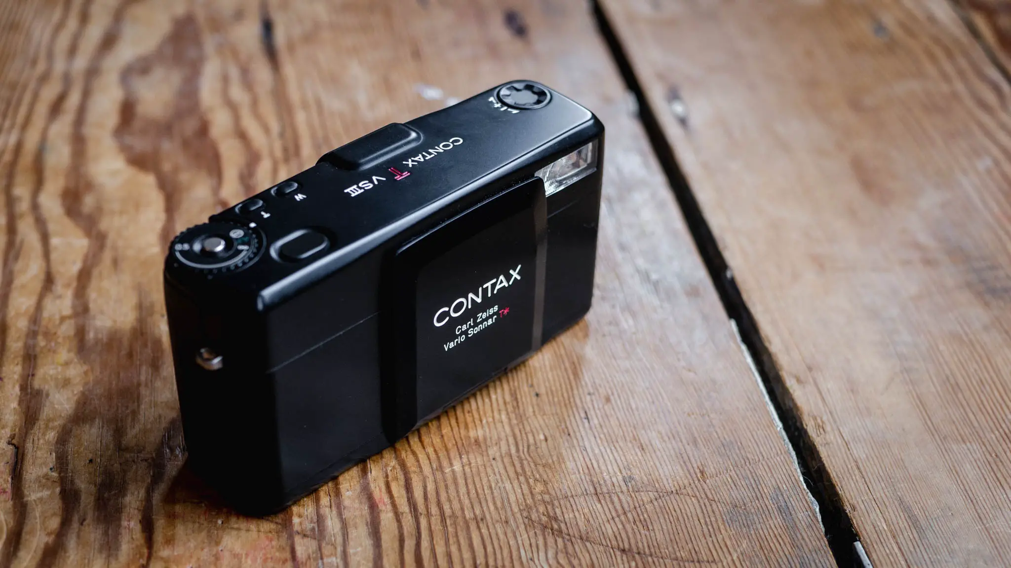 Contax TVSiii Review (vs. the TVSii) - A One Roll Review - 35mmc