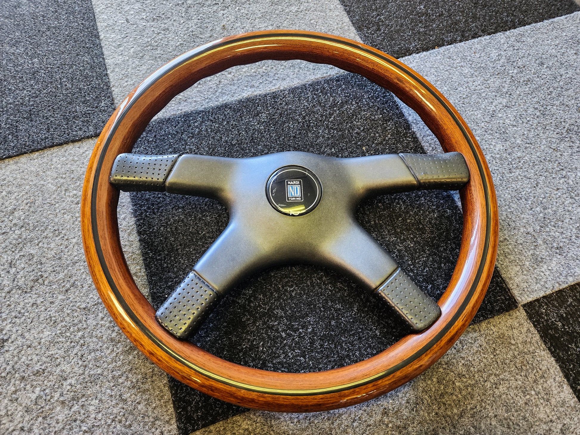 Nardi gara 4 spoke wood steering wheel – sevenspeedshop