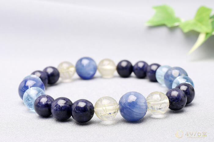 カイヤナイト・ルチルクォーツ・ブルートパーズ ブレスレット