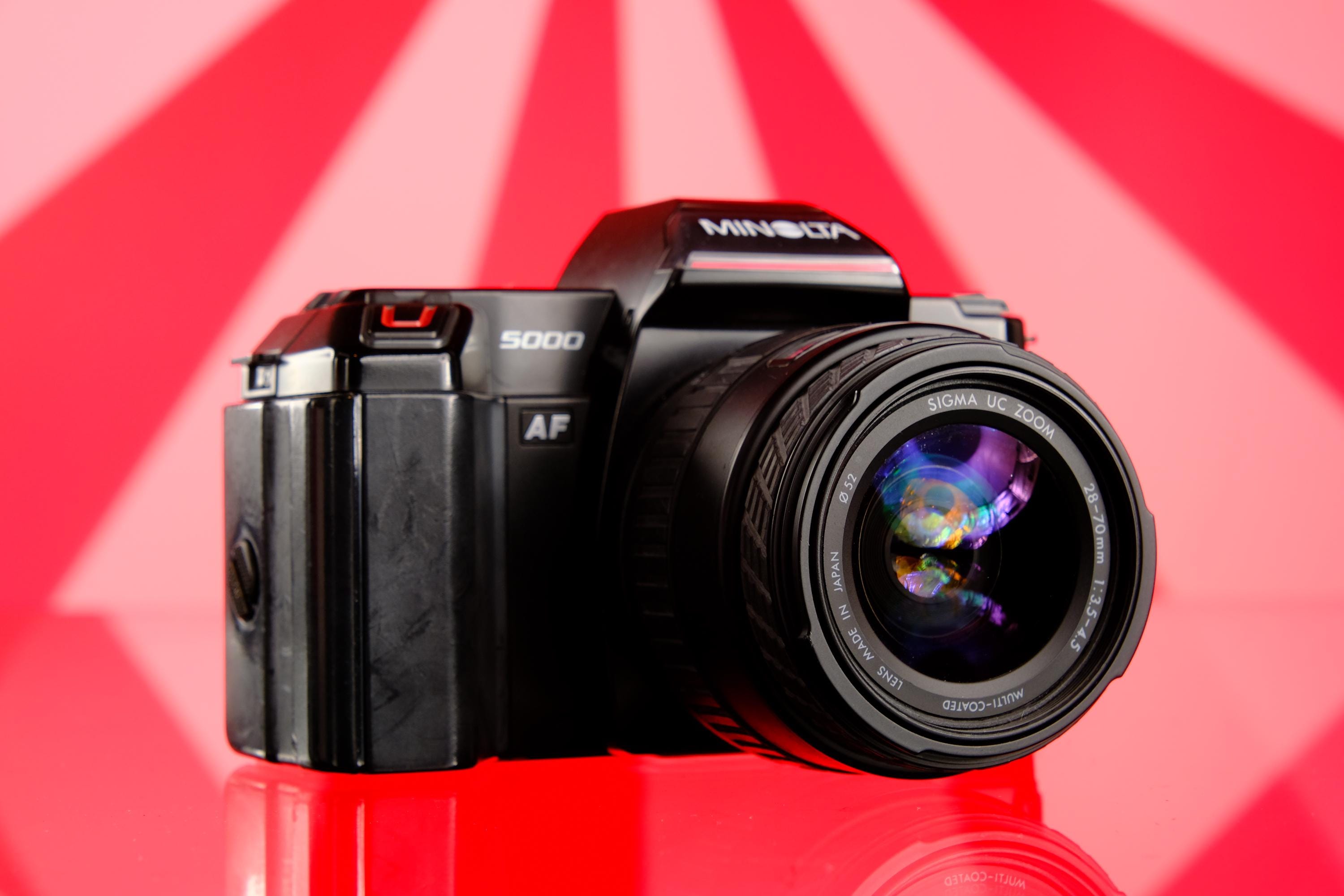 Minolta Maxxum 5000 AF 35mm SLR + 28-70 Sigma Zoom Lens Tested