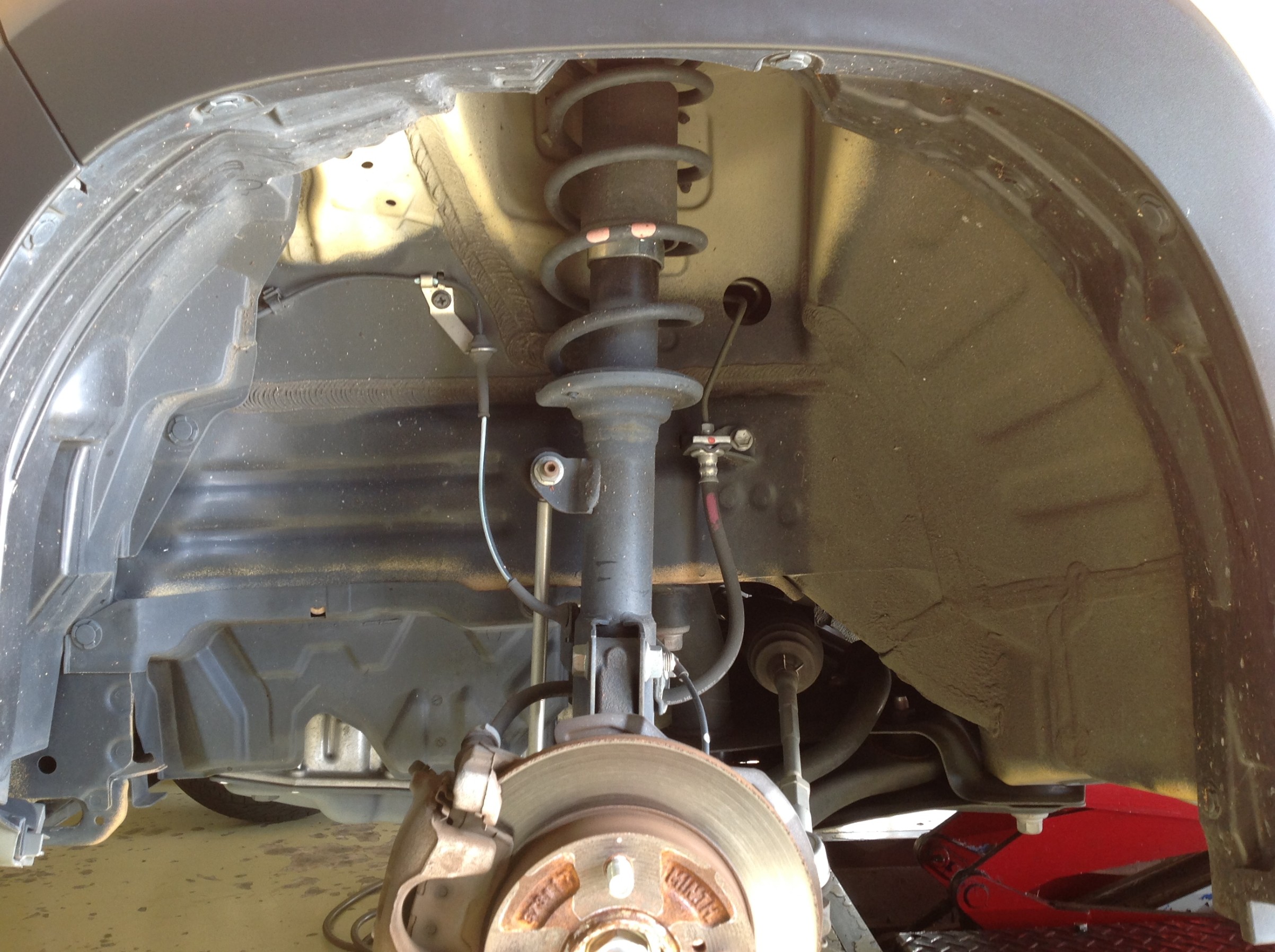 スズキ ハスラーさん、足回りリフレッシュでシッカリとした走りを