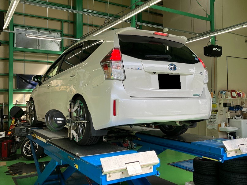 トヨタ プリウスα 【 テイン フレックスZ 】お取り付け♪♪ 車高調