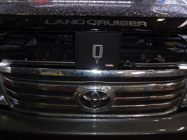 トヨタ ランドクルーザー100系ディーゼルにスロコン取付 ／ DTEペダル