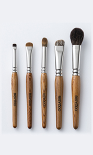 日本製のオリジナル高級化粧筆セット。 人気のメイクブラシ 化粧筆