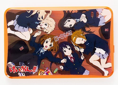 桜高軽音部 ケータイ充電池 XP1000 K-ON [けいおん！！] | 公式