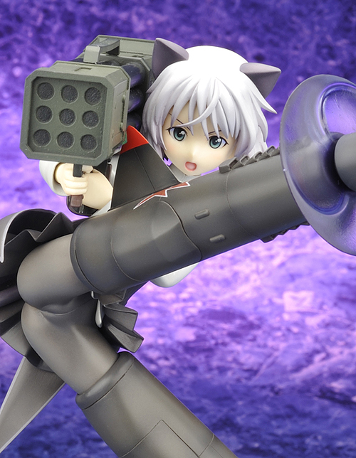 1/8 PVC塗装済み完成品 サーニャ・V・リトヴャク [ストライク