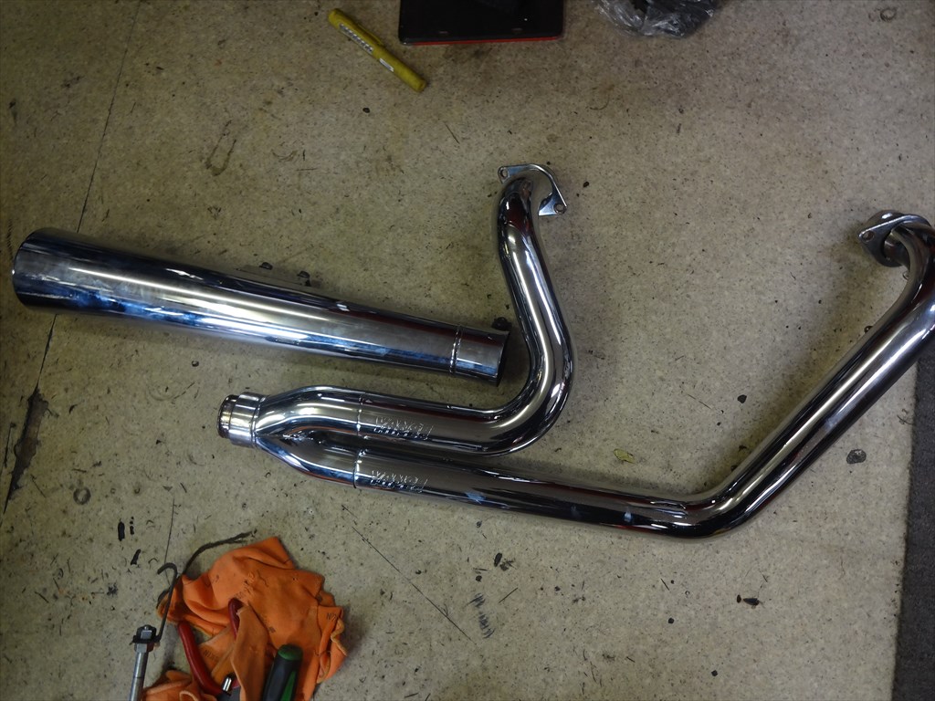 前編】XV1600ロードスターのマフラーをバンス&ハインズからノーマルに