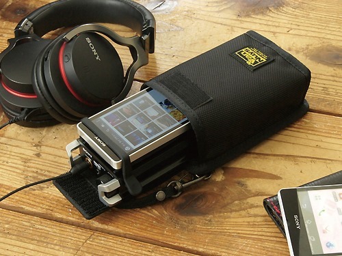 ウォークマン ZX1と ポータブルヘッドホンアンプ「PHA-2」用キャリング