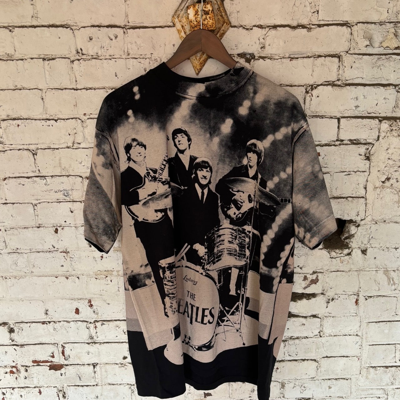 Vintage 90's The Beatles All Over Print Tee Size: XL – Cashed Out