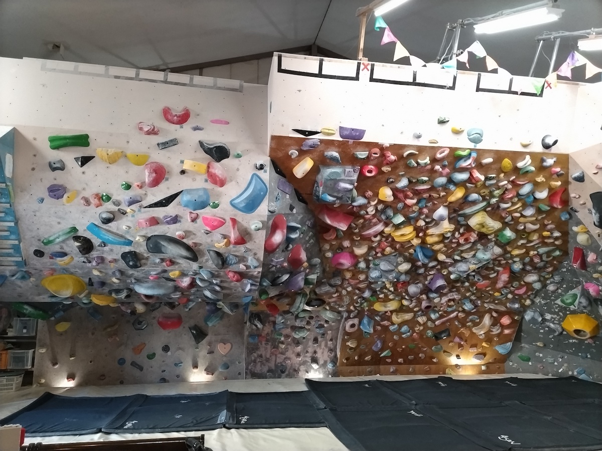 GRANDWAZOO クライミングジム ［橿原］ | 山と溪谷社のクライミング