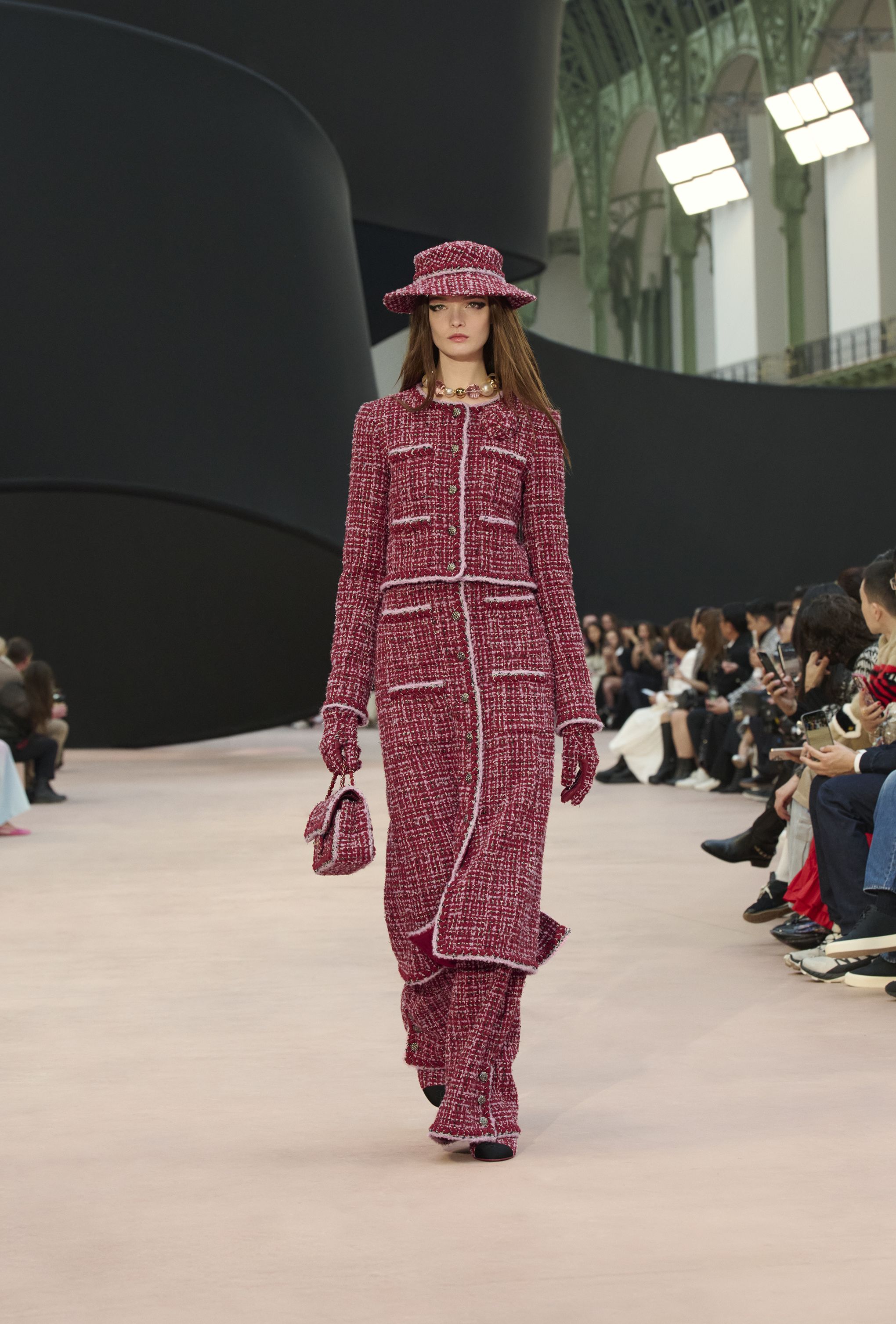 ハット - ツイード、レッド、ピンク & ブラック — ファッション