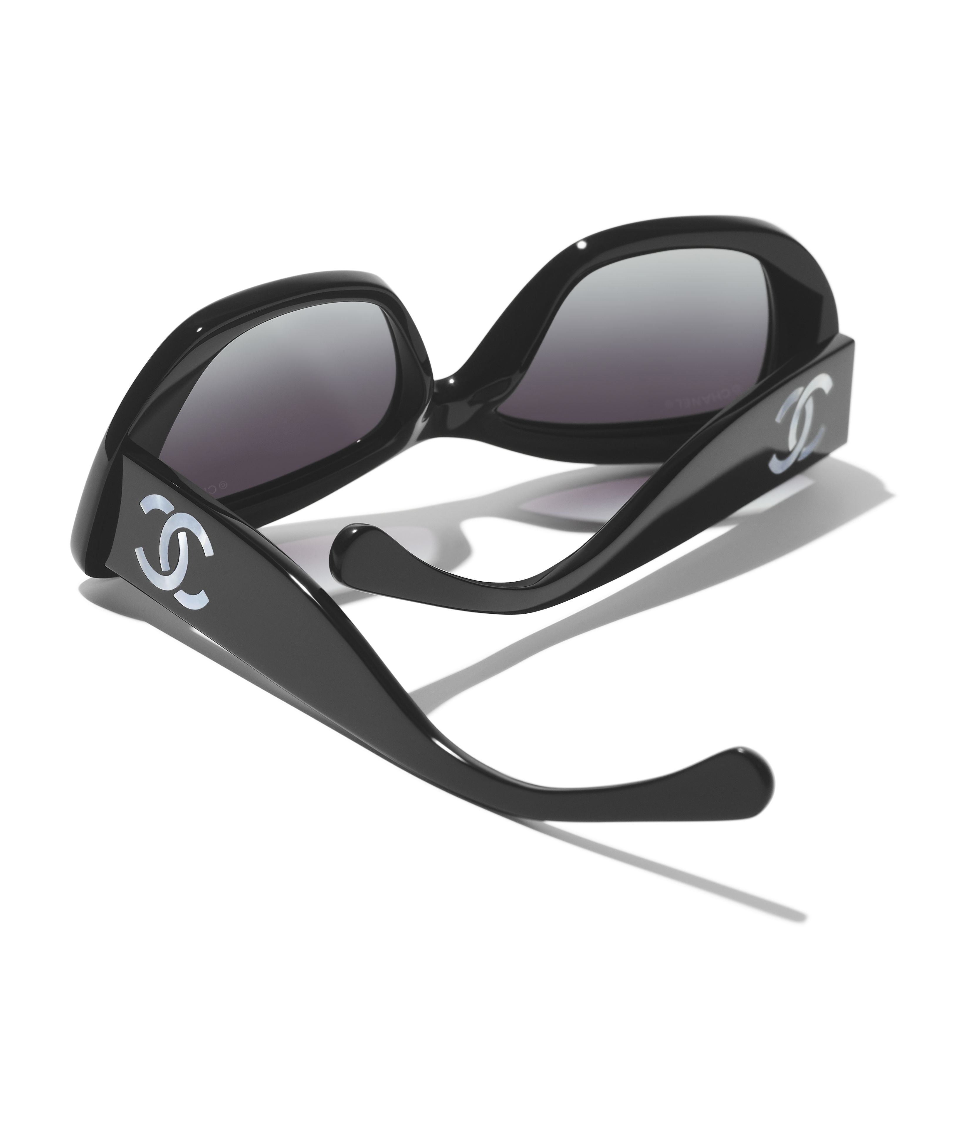 CHANEL サングラス: バタフライ シェイプ サングラス, アセテート