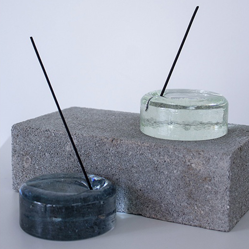 wa/ter / ウォーター】INCENSE STAND 90φ / blue greyの商品詳細ページ