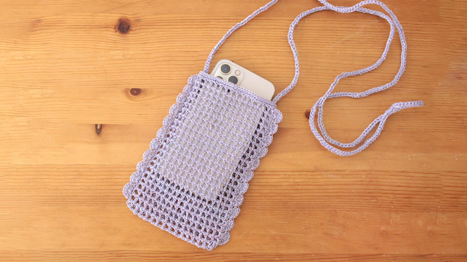韓国毛糸で編むキラキラかわいい「スマホポシェット」の編み図が新登場