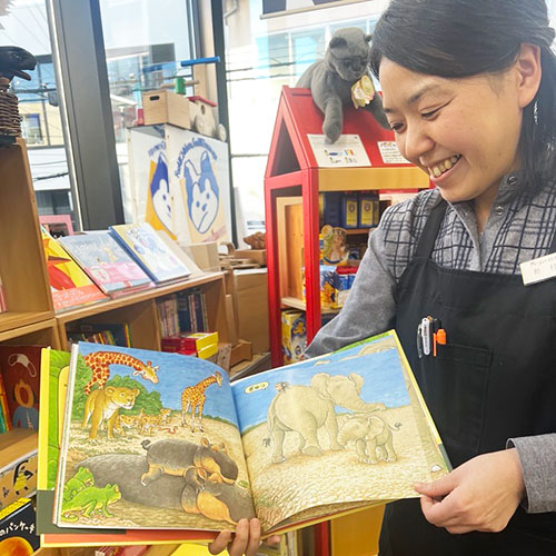 子どもの本・女性の本・木のおもちゃ専門店【2F】｜クレヨンハウス