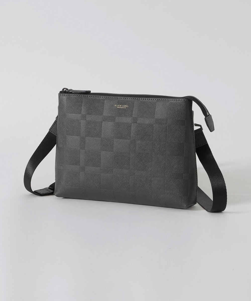 エンボスチェックスクウェアサコッシュ（バッグ）｜BLACK LABEL