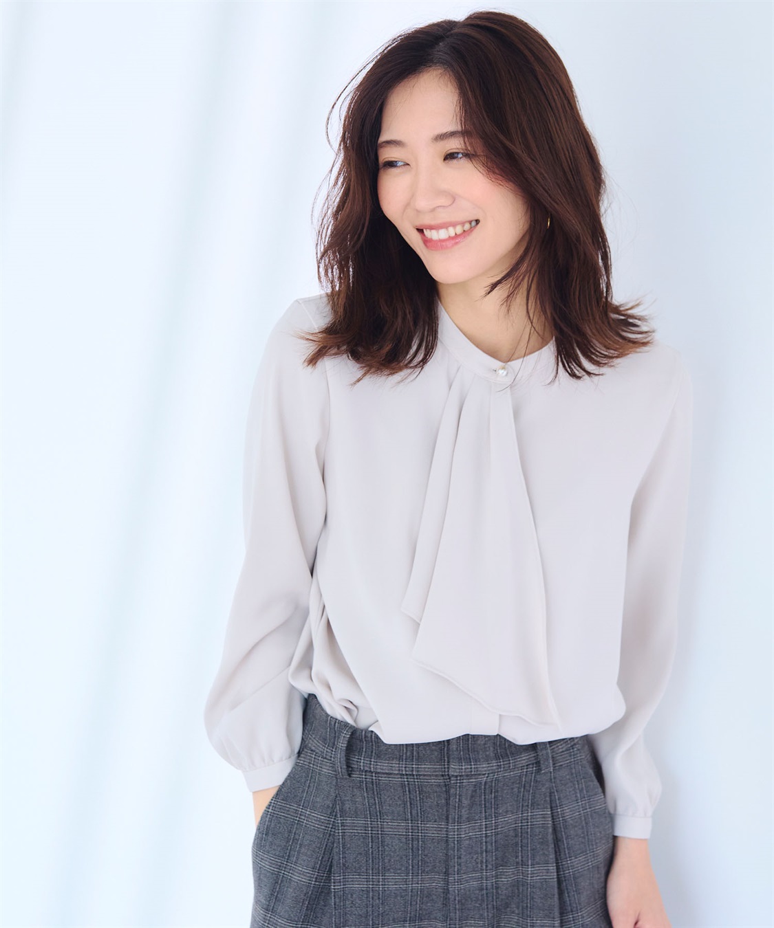 洗える》正解 ラッフルフリルブラウス【CF/クロスファンクション