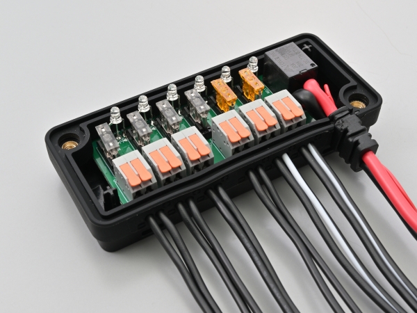 アクセサリー電源ユニット D-UNIT EASY - DAYTONA | アンバーピース