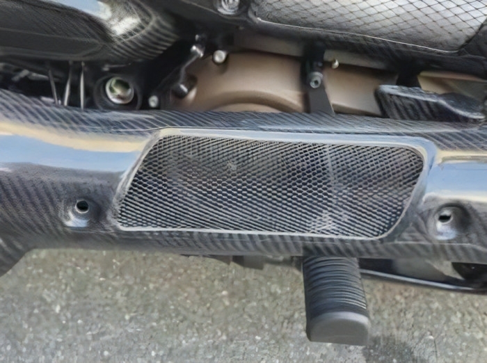 ドライカーボン マフラーヒートガード スポーツスターS用 - MOTOR