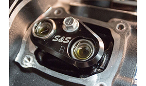 ミルウォーキーエイトエンジンの弱点の1つであるタペットガイドを交換