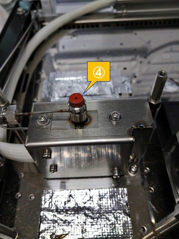 セプタムとインサートの交換（OCI-2030 NX / OCI-NX U）