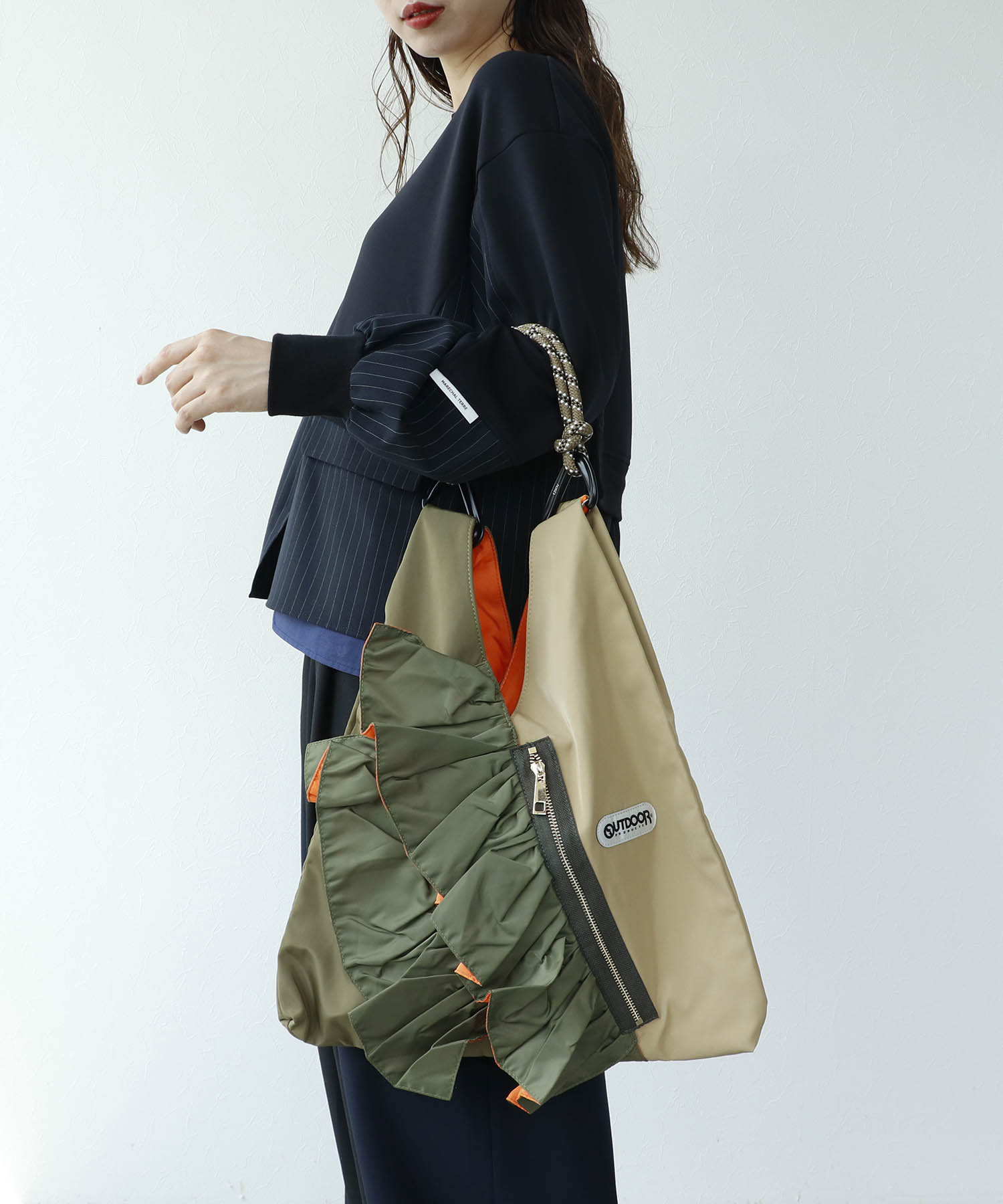 RISLEY×OUTDOOR PRODUCTS バイカラートライアングルフリルバッグ | AND