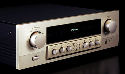 Accuphase C-2000