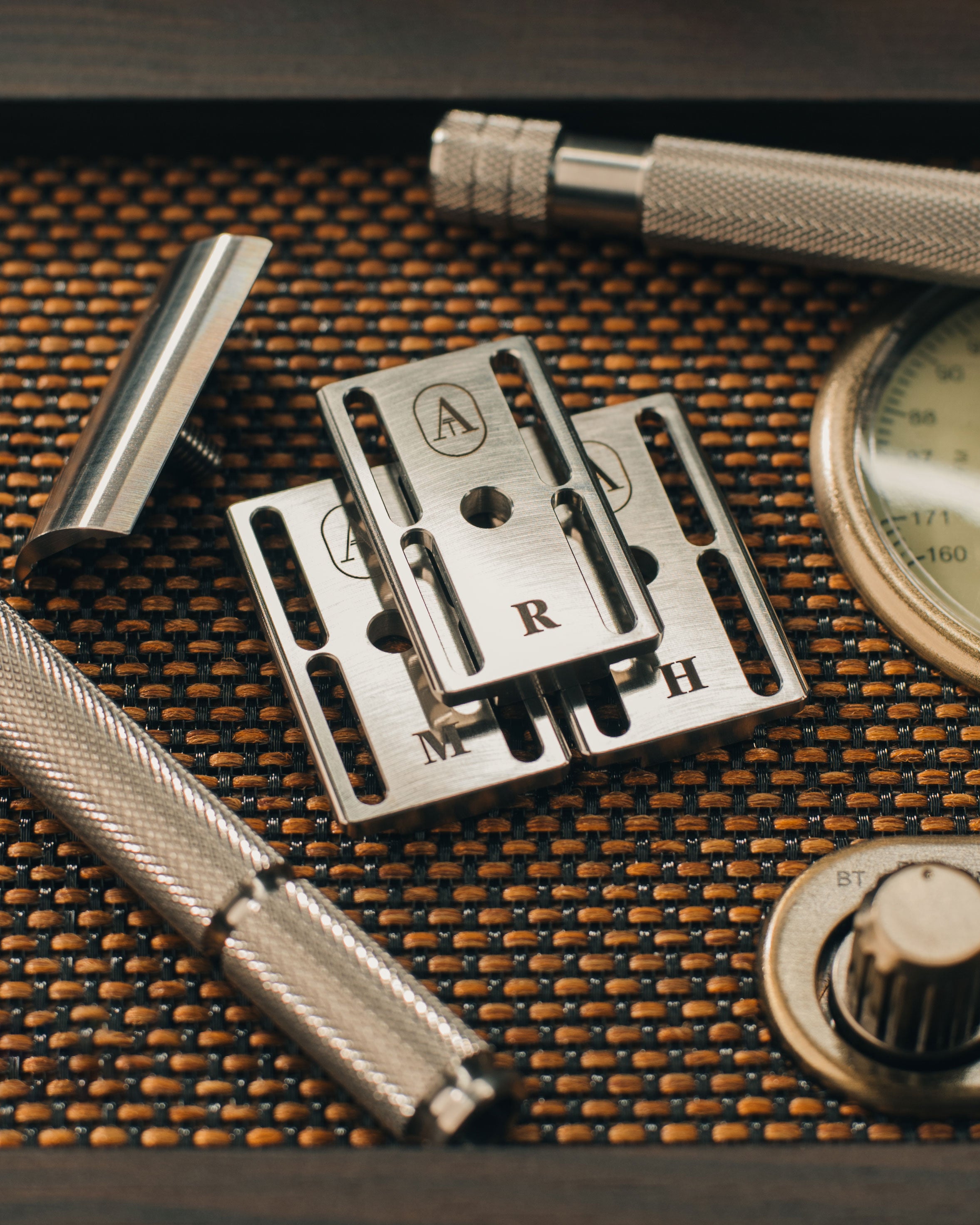 HR-MIG03725.jpg?v=1750875886&