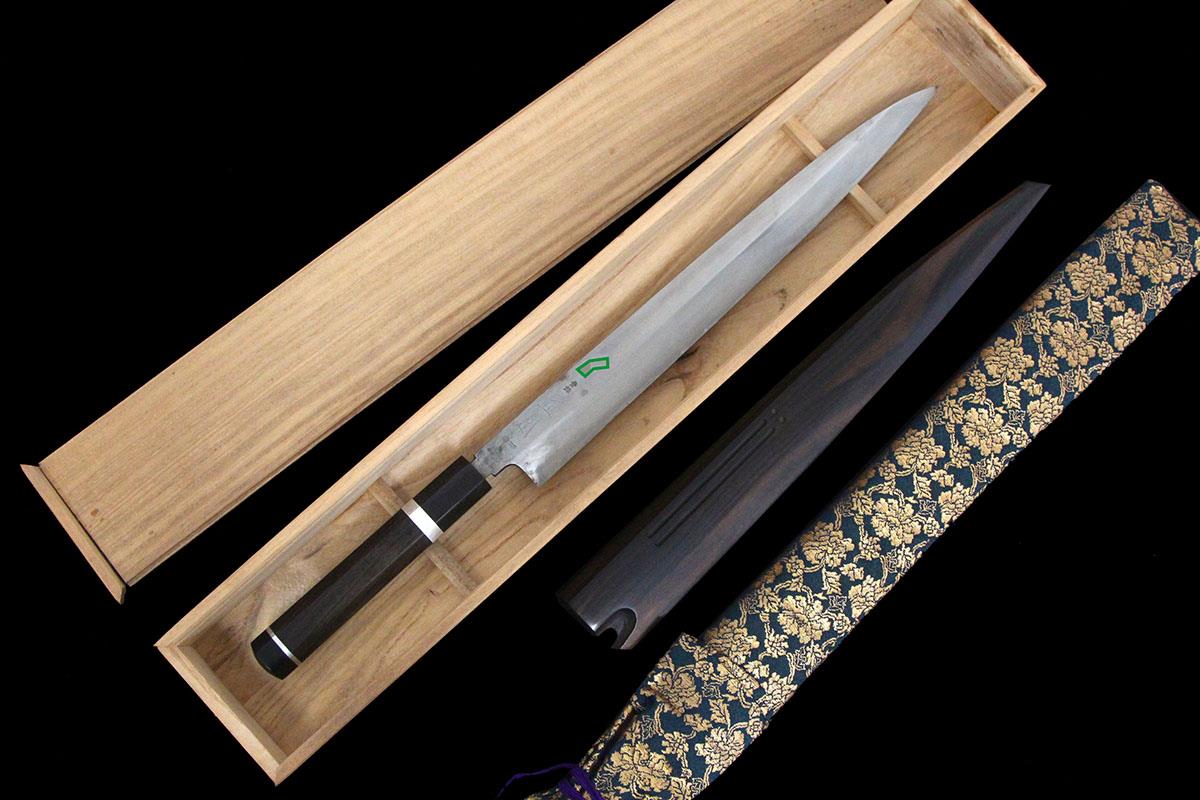 柳刃包丁 本焼 尺二 銀巻黒檀柄 黒檀鞘・袱紗・桐箱付 名入 KN02-A9210