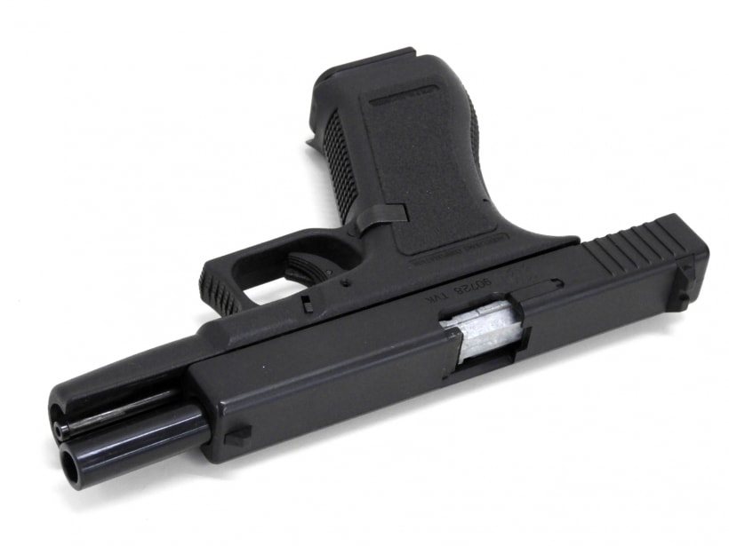 MGC] グロック17 ガスブローバック ガンケース付 ガス漏れ大 (ジャンク