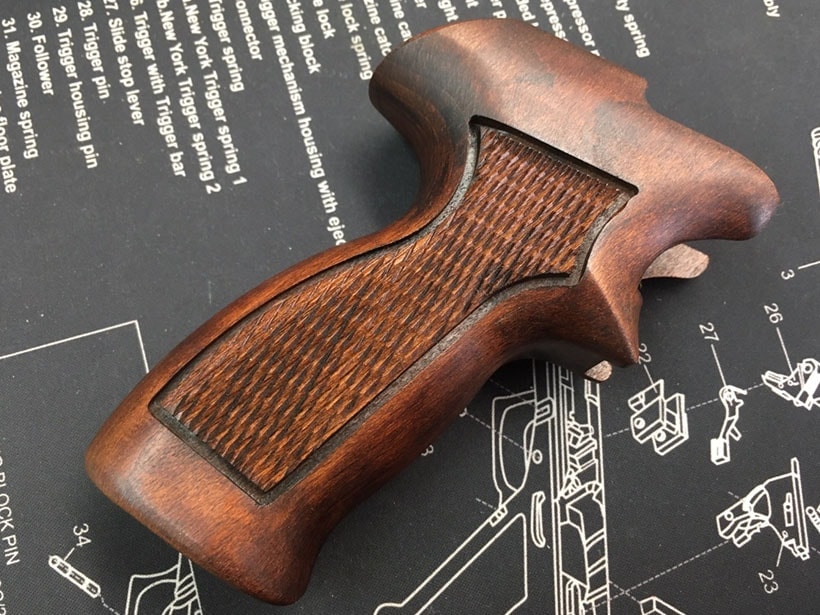 マルシン] マテバリボルバー用 木製グリップ (新品)の販売ページ