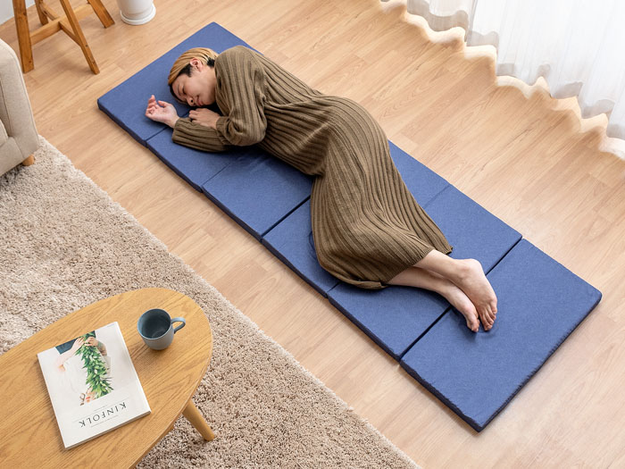 アキレス 6つ折りコンパクトマットレス 60cm幅 | 家具・インテリア通販