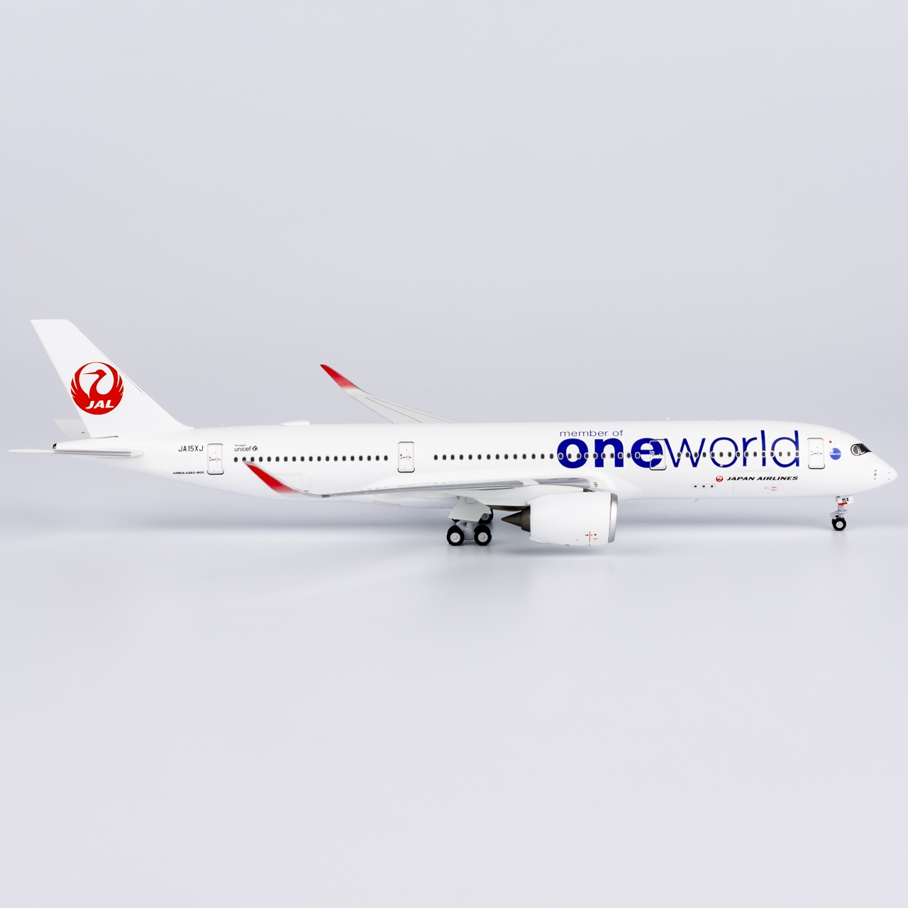 NG39093 Japan Airlines (JAL) A350-900 “oneworld” JA15XJ – Airplane