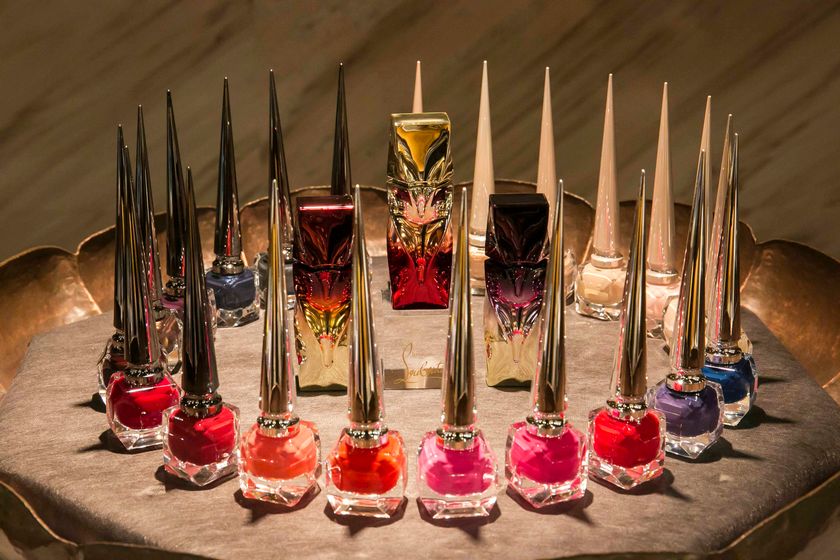 日本で初めて「クリスチャン ルブタン(化粧品)」の ネイルカラー